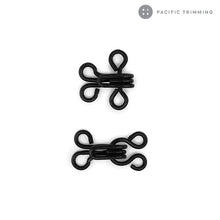 Load image into Gallery viewer, Dritz 14 Hooks &amp; Eyes Black Size 3
