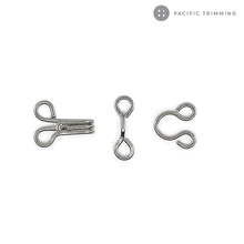 Load image into Gallery viewer, Dritz 14 Hooks &amp; Eyes Nickel Size 3

