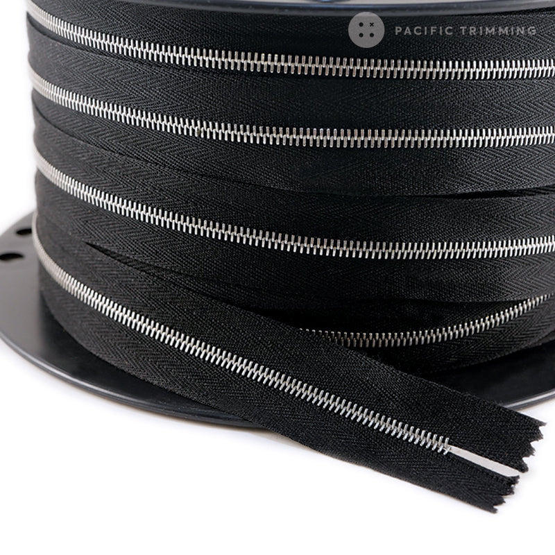 riri Zipper Continuous Chain Black Tape with Titanium Teeth (Matte Finish)