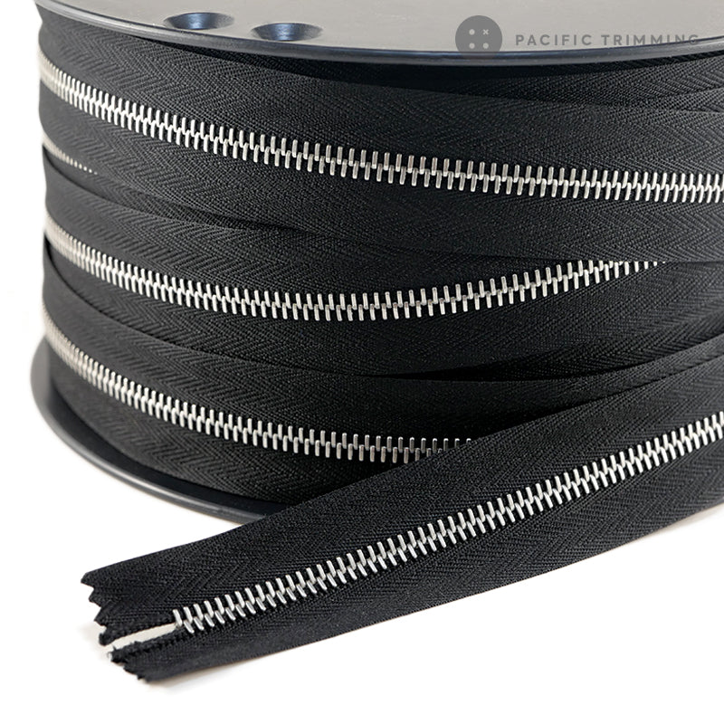 riri Zipper Continuous Chain Black Tape with Titanium Teeth (Matte Finish)