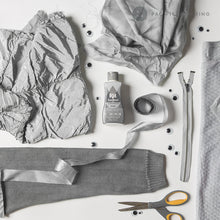 Load image into Gallery viewer, Rit DyeMore Synthetic Fiber Dye Frost Grey
