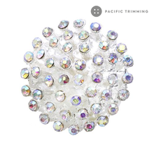 Load image into Gallery viewer, Rhinestone Button 120202RS
